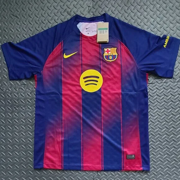 FC Barcelona 25/26 Home Jersey Fan Version Slim Fit - Picture 1 of 2